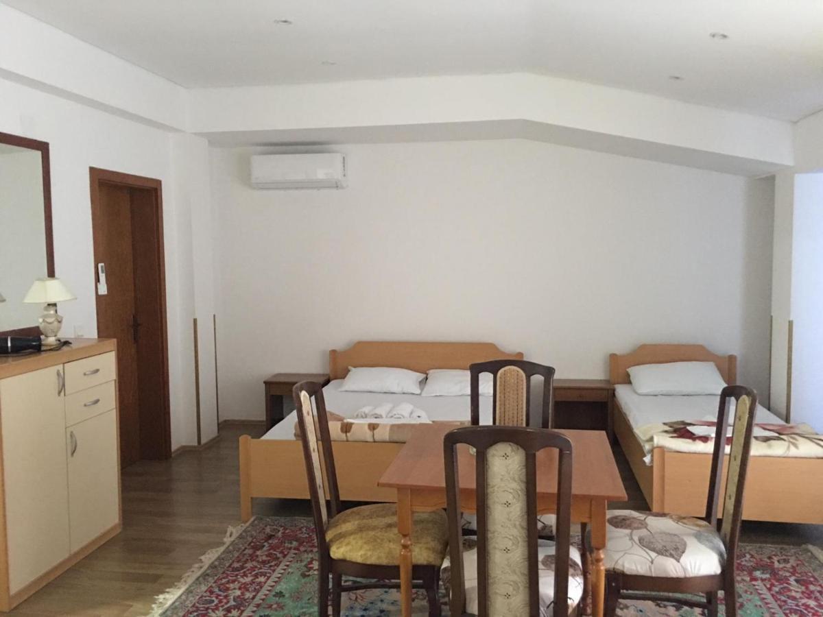 Hotel Diplomat Struga Exterior foto